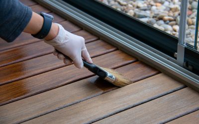 Fix It or Replace It? What to Do When Your Deck Starts Falling Apart